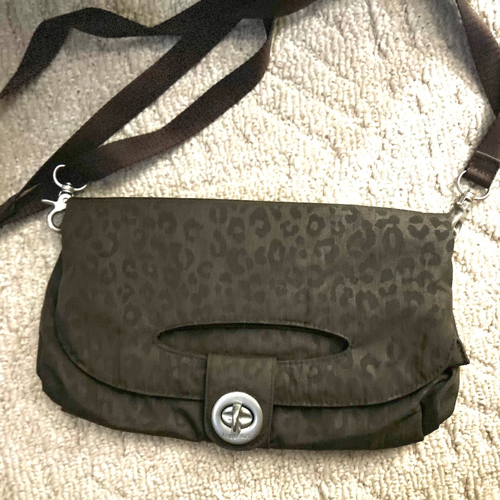 Brown Baggallini purse